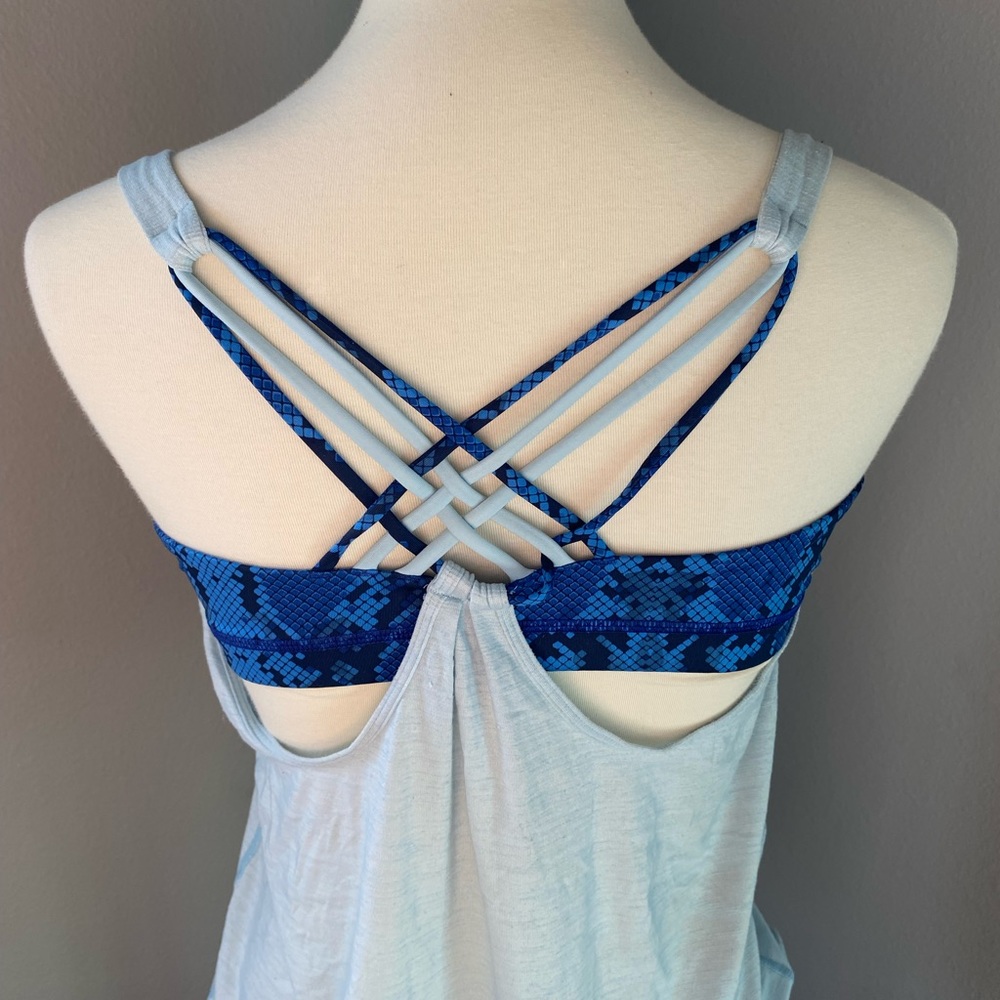 Lululemon workout top